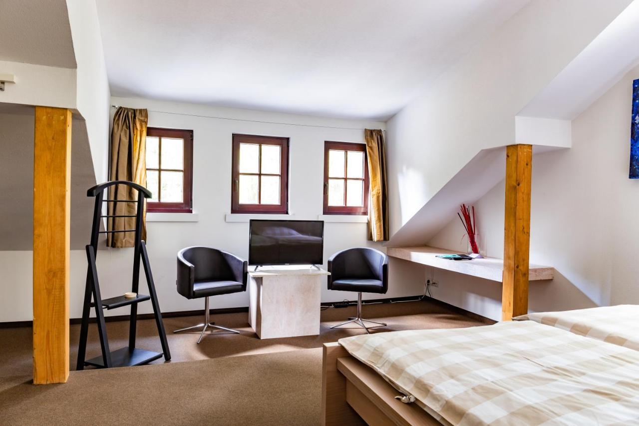 Waldhotel Am Nuerburgring Baar  Eksteriør bilde